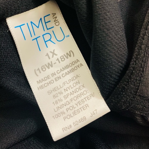 ☀️Sale🔥 Time and Tru - One Piece Flowery Multicolor Swimsuit - Picture 13 of 14